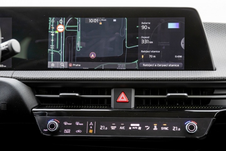 Navigaci množství z nás využívá každý den