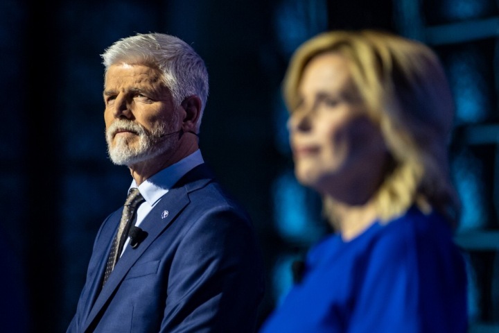 Pavel sílí, Nerudová oslabila