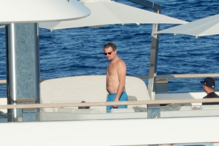 Leonardo Dicaprio miluje luxusní dovolené v doprovodu top modelek