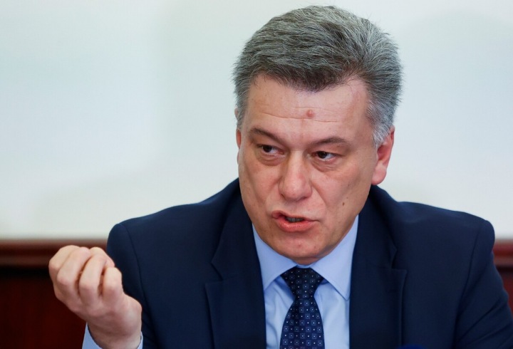 Ministr budí kontroverze