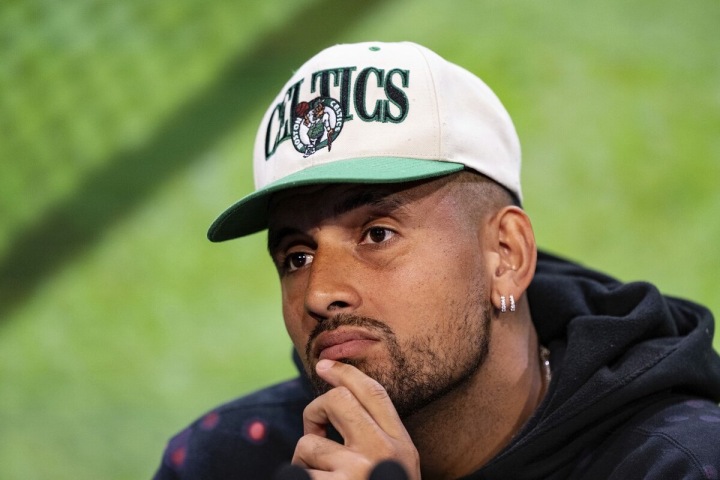 Známý tenista vzbuzuje opět polemiku