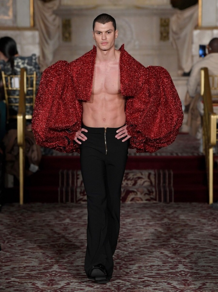 Trocha extravagance nechyběla ani pro muže