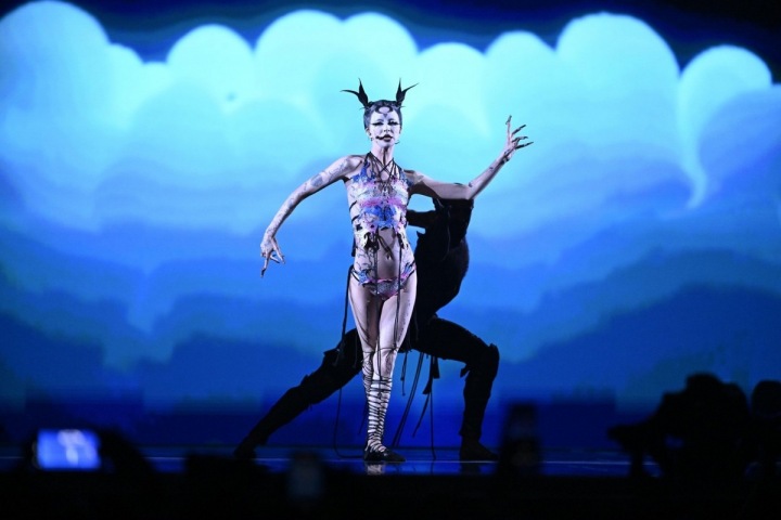 Bambi Thug jako démon z podsvětí