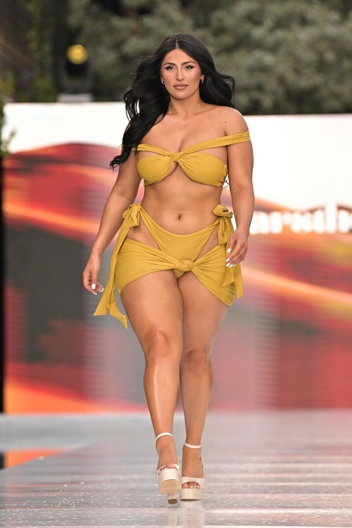 Přehlídka značky Mars the Label