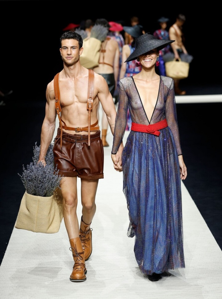 Na nahotu teď značky vsází na molech pravidelně