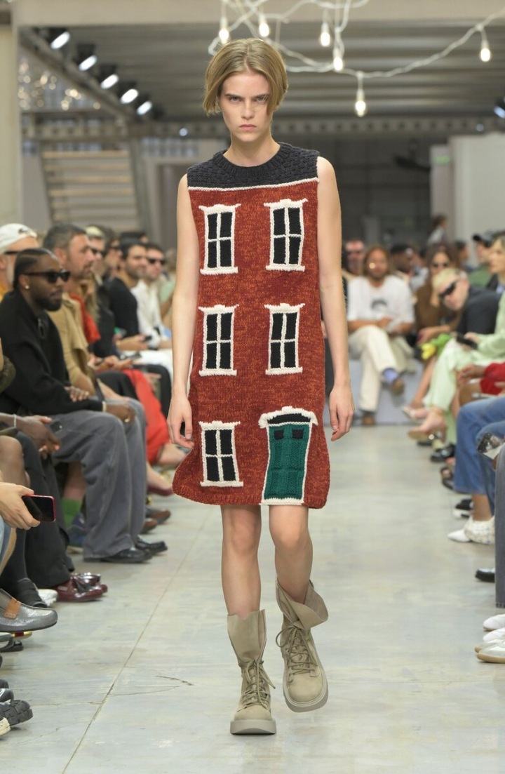 Komu tenhle model připomíná dům Kevina ze Sám doma, ať zvedne ruku!