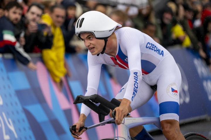 Cyklista Mathias Vacek svým 11. místem v časovce vyrovnal nejlepší mužský český výkon v historii OH.