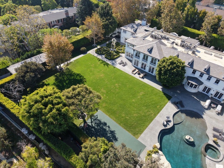 V tomto domě se měly konat některé večírky