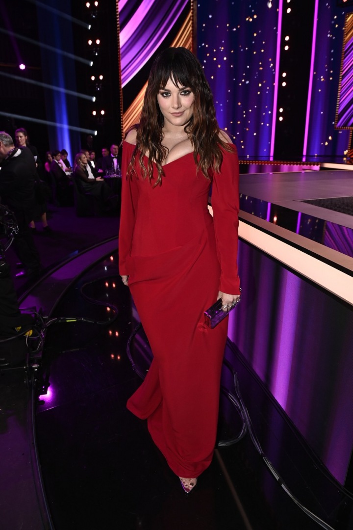 Ewa byla celá v rudém