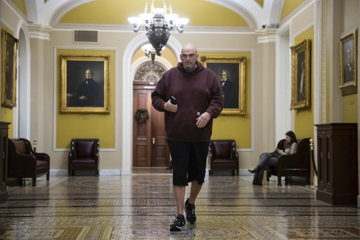 John Fetterman se takto obléká běžně do Bílého domu