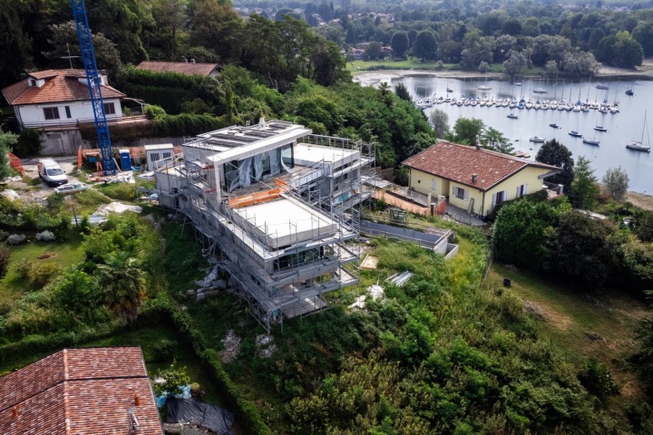 Rozestavěná vila Pavla Nedvěda a Dary Rolins