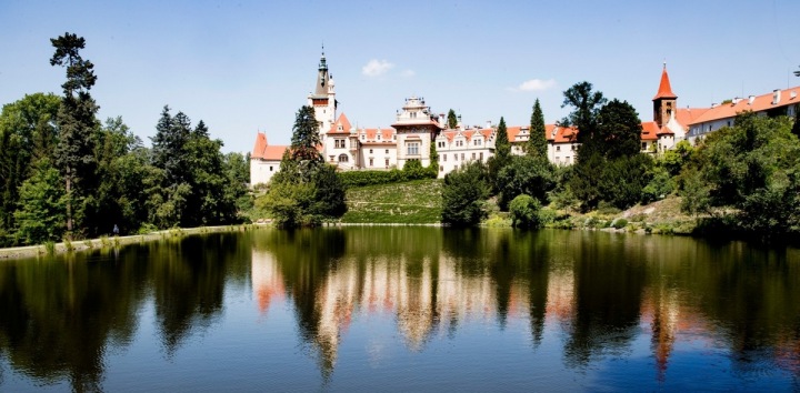 Průhonický zámek Průhonický zámek