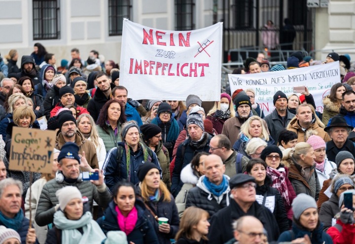 Covidové protesty v Rakousku Covidové protesty v Rakousku