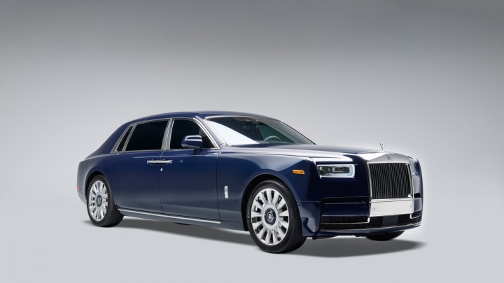 Nový vůz od Rolls-Royce. Nový vůz od Rolls-Royce.