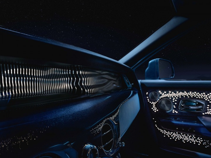 Rolls-Royce, designový skvost palubní deska Rolls-Royce, designový skvost palubní deska