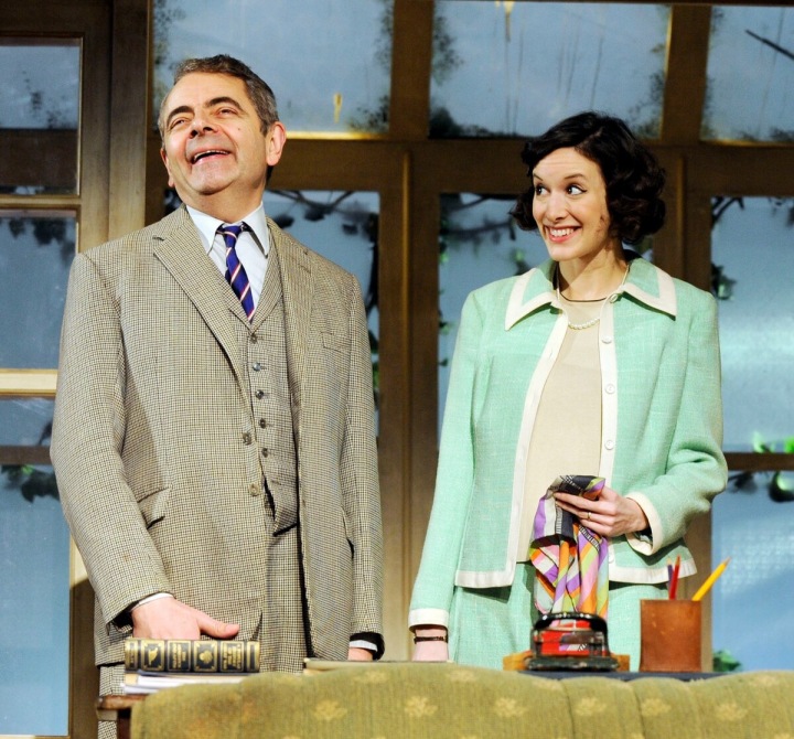 Rowan Atkinson a Louise Ford Rowan Atkinson a Louise Ford