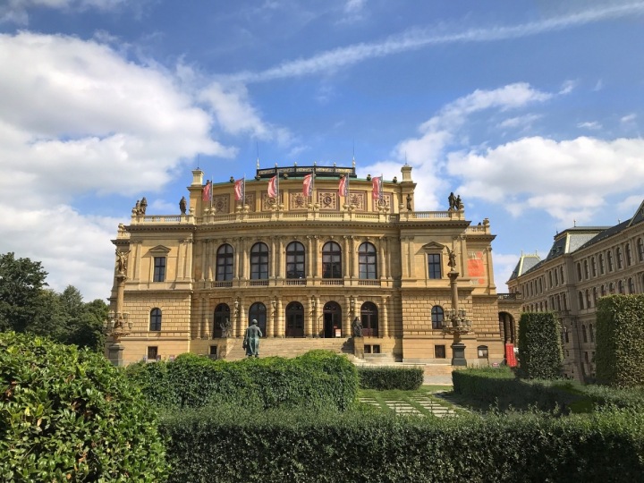 pražské Rudolfinum 