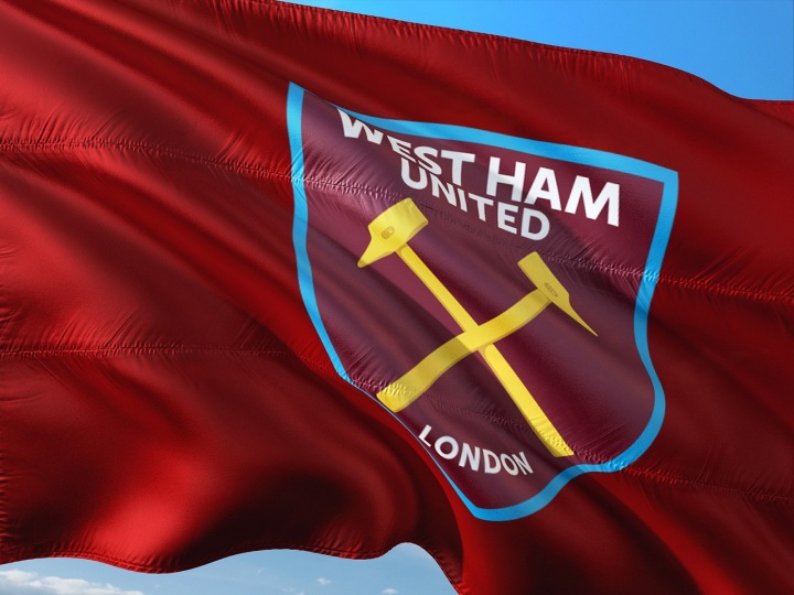 Naši podnikatelé se nevyhýbají ani investicím do sportu, Křetínský má podíl i v klubu West Ham United