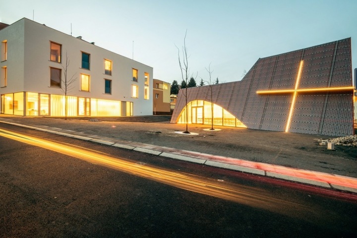 Společenské centrum Sedlčany zepředu Společenské centrum Sedlčany zepředu