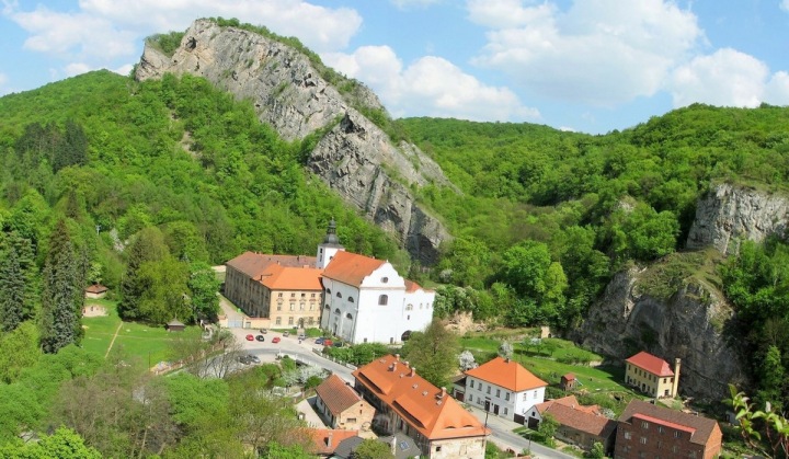 Svatý Jan pod Skalou Svatý Jan pod Skalou