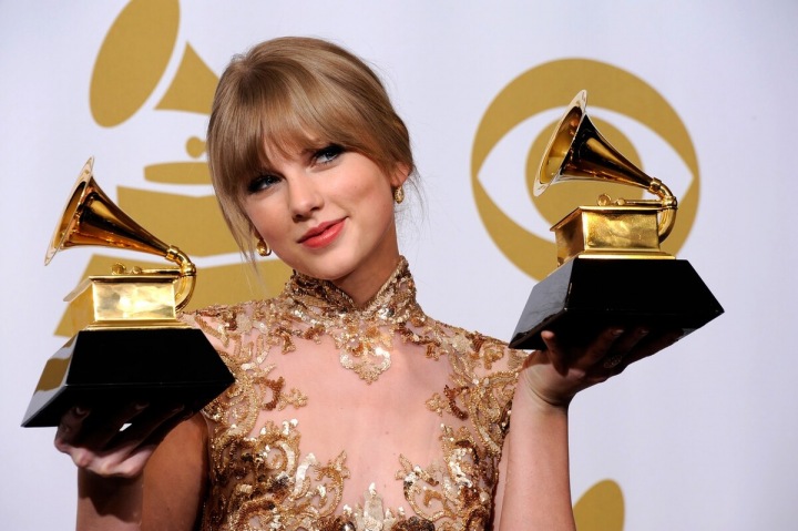 Zpěvačka Taylor Swift s cenami Grammy