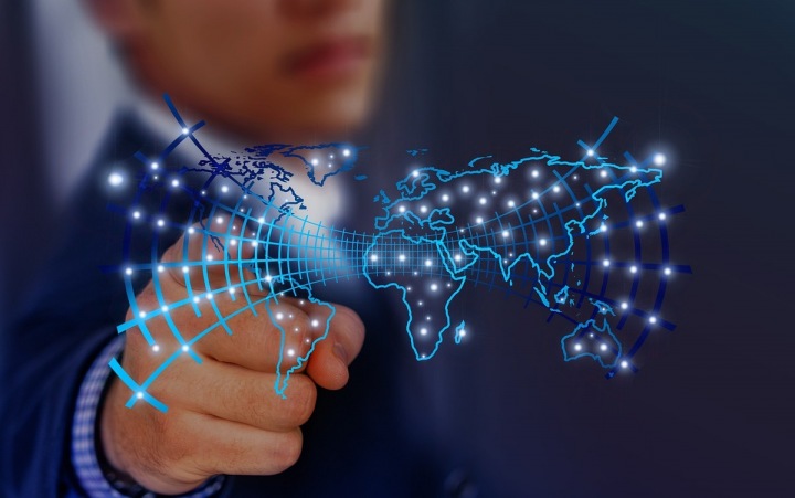 Umělá inteligence se využívá rovněž ve zpravodajství 