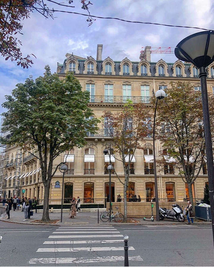 Butik Gucci na Avenue Montaigne.