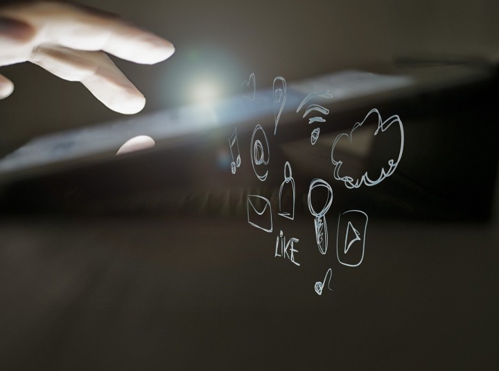 Sociální sítě hýbou světem