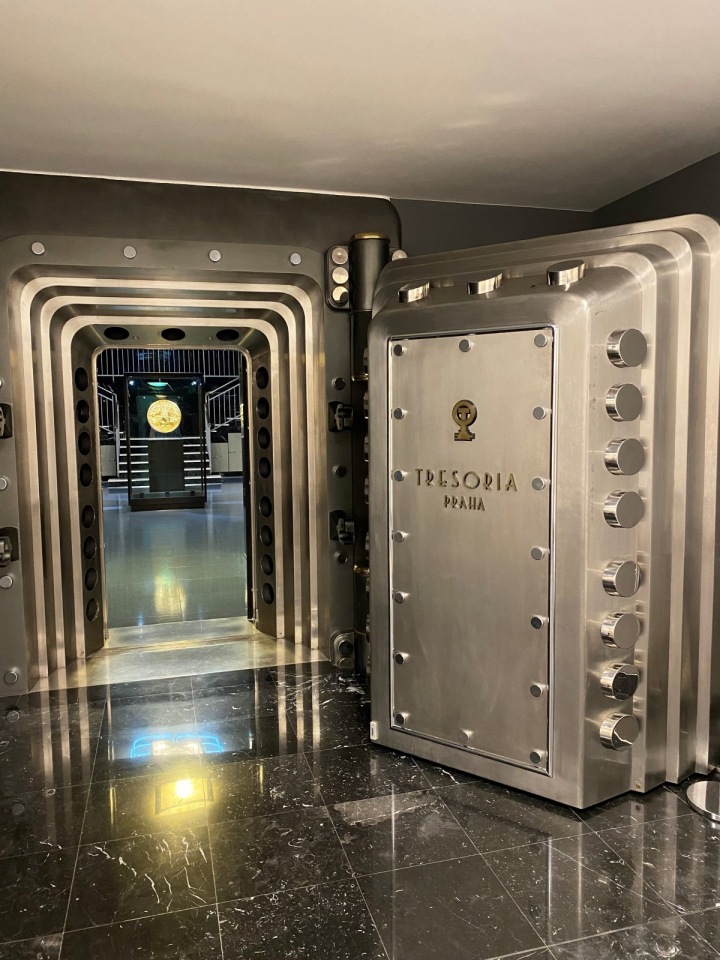 Trezor České národní banky si mohou návštěvníci prohlédnout na vlastní oči. 