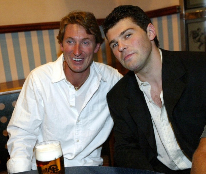 Wayne Gretzky a Jaromír Jágr. Wayne Gretzky a Jaromír Jágr.