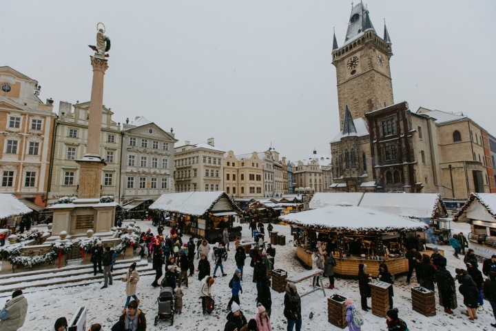 Pražané a turisté chodí na trhy, aby se odreagovali