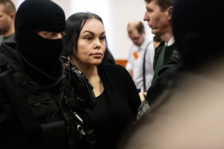 Alena Zsuzsová Alena Zsuzsová