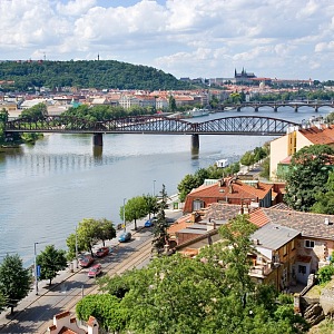 Pohled na panorama města z pražského Vyšehradu