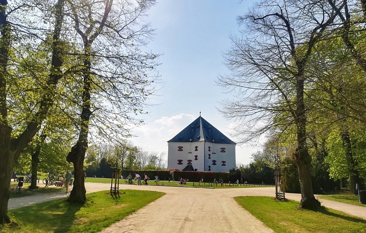 Letohrádek Hvězda