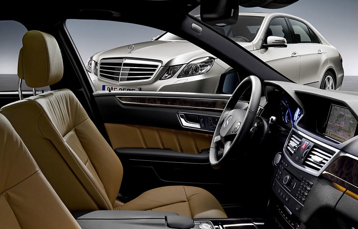Interiér vozu Mercedes-Benz třídy E