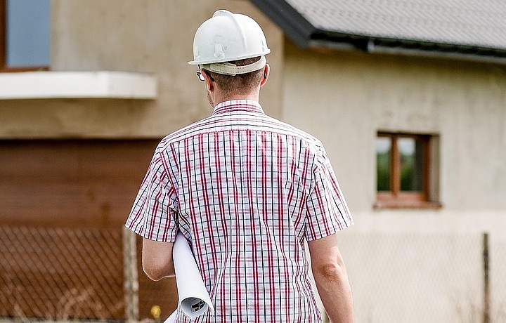 Počet nových staveb, které se loni dokončily, se snížil