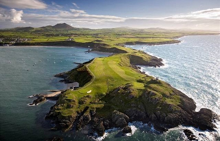 ROYAL COUNTY DOWN GOLF CLUB, Newcastle, Severní Irsko