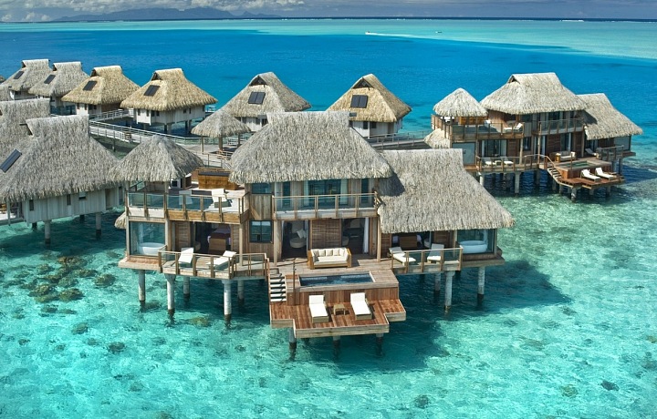 Luxusní bungalov na Bora Bora. 