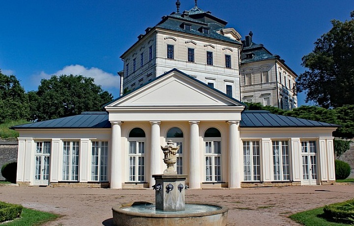 Karlova Koruna, Chlumec n. Cidlinou