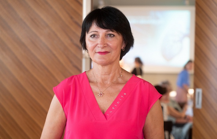 Ivana Čierná Peterová, se svolením