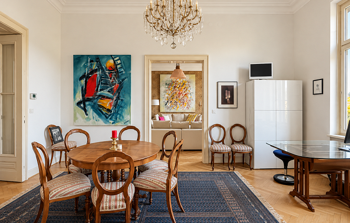 Y&T Luxury Property