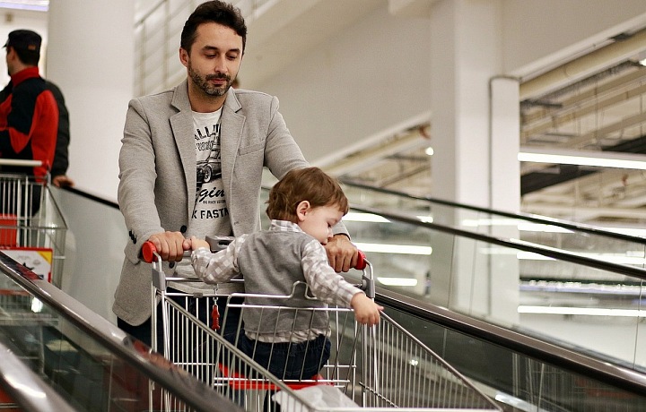 Nákupní centra jsou zdrojem velkých obchodních obratů 