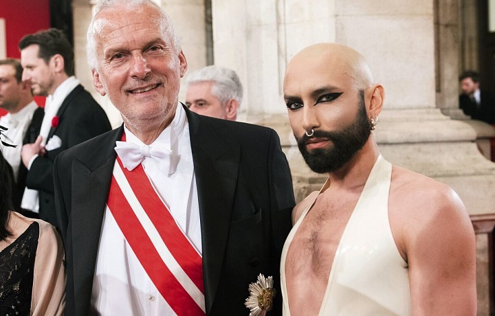 Chonchita Wurst a ministr spravedlnosti Josef Moster