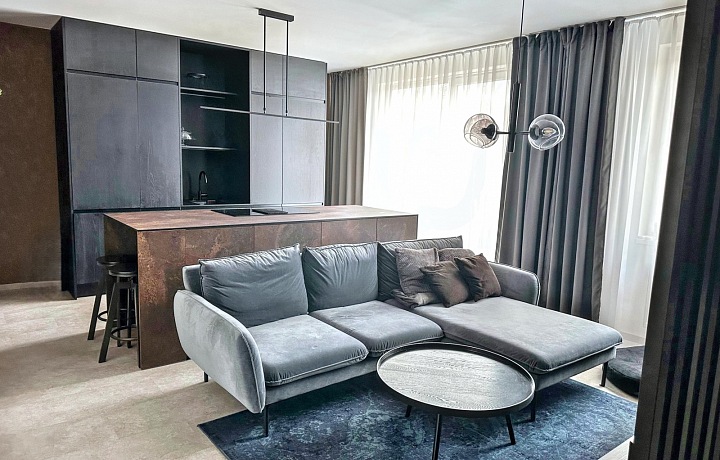 Y&T Luxury Property