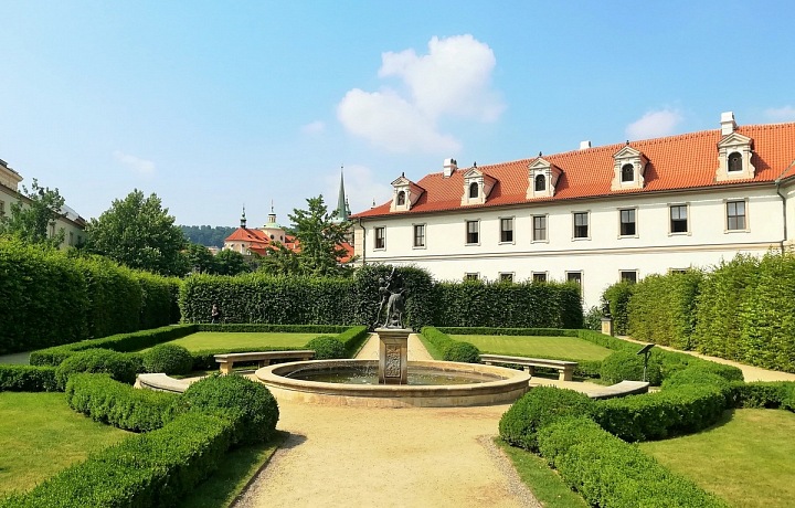 Valdštejnská zahrada