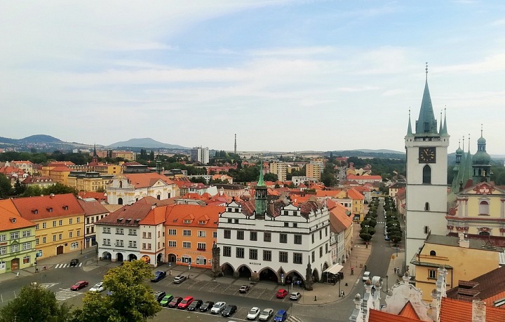 Náměstí a radnice