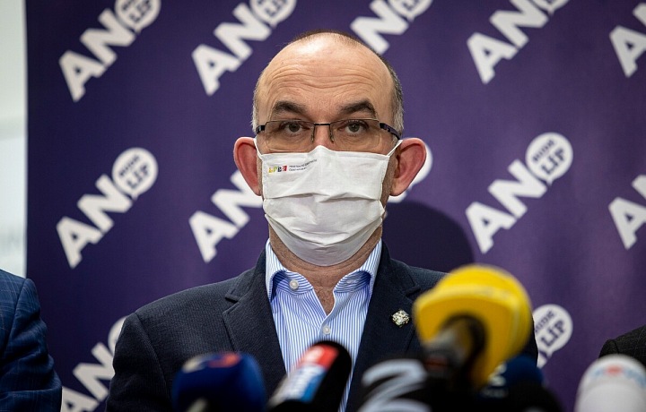 Jan Blatný na tiskové konferenci