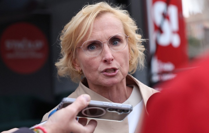 Šéfka českých komunistů Rusko ve svých komentářích obhajuje a omlouvá