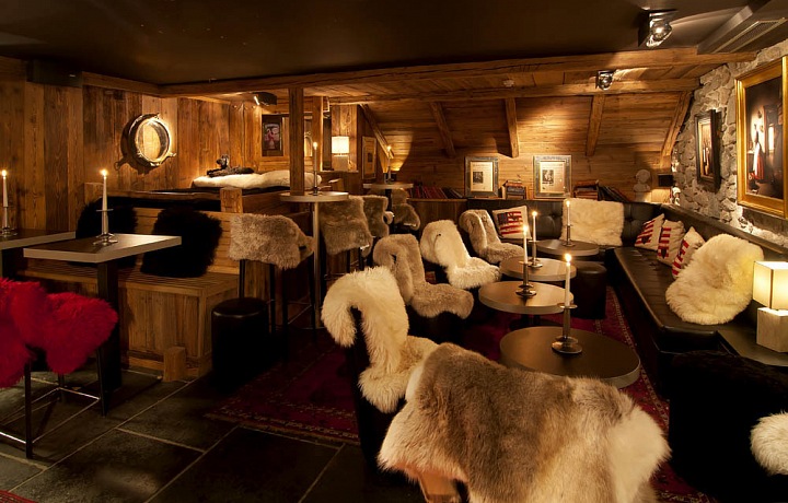 Cap Horn Lounge