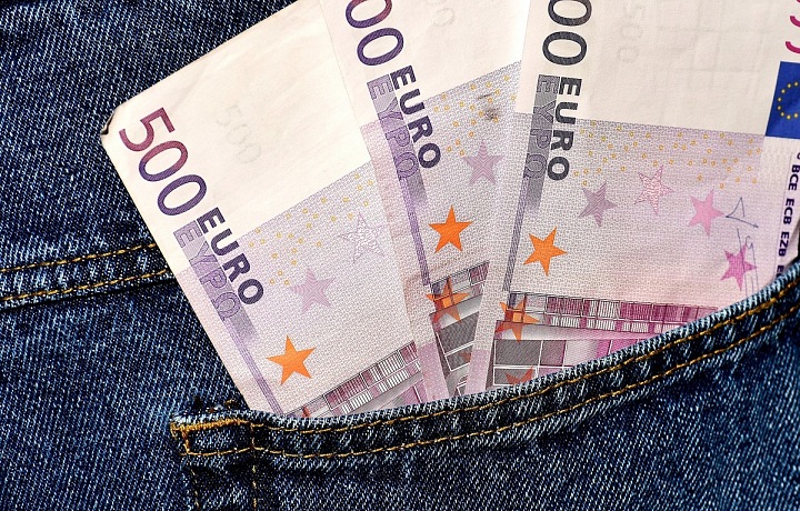 Na přijetí Eura si v Česku ještě počkáme